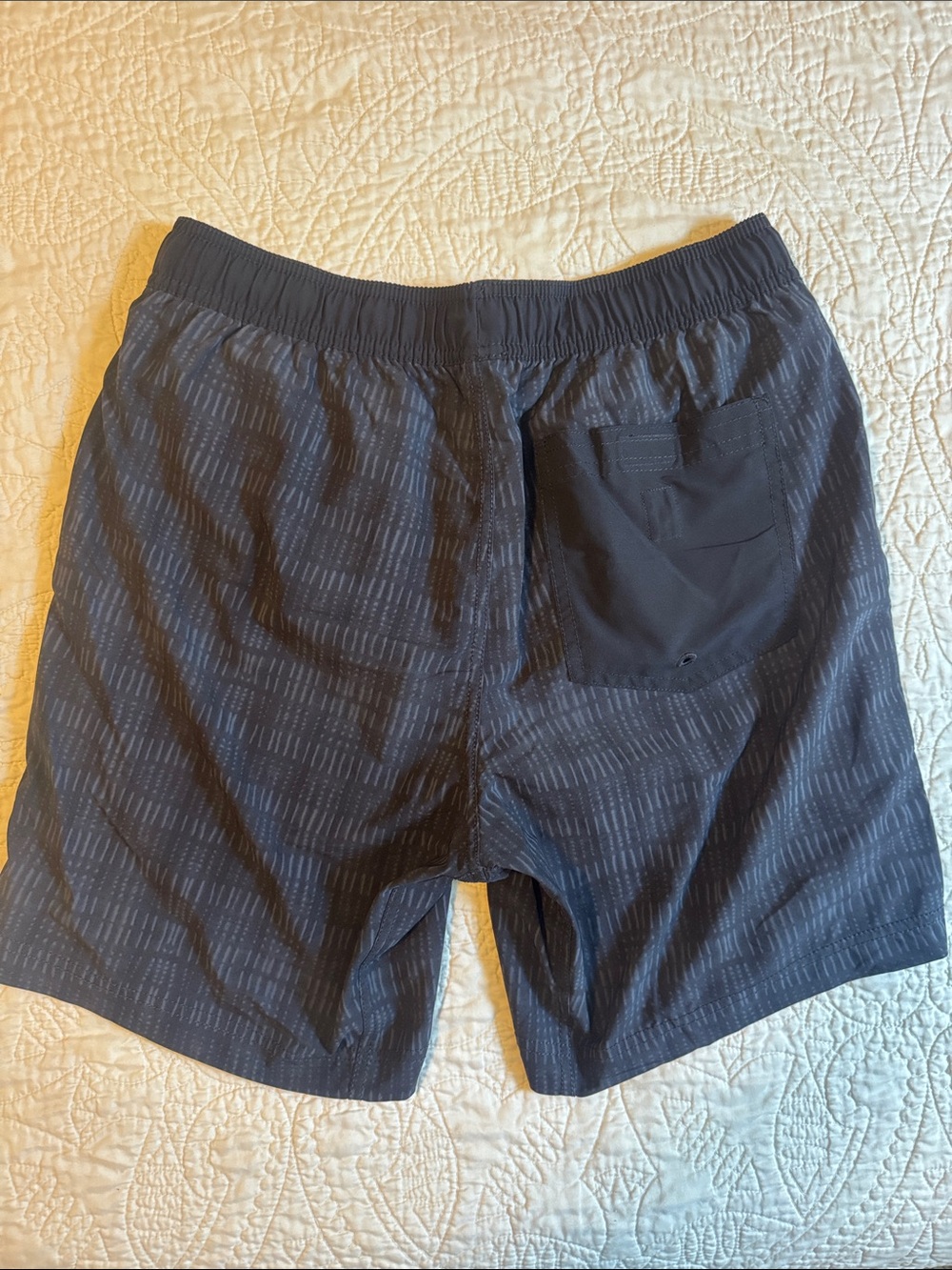 Vuori Kore Lined Shorts 7.5” - Picture 3 of 6